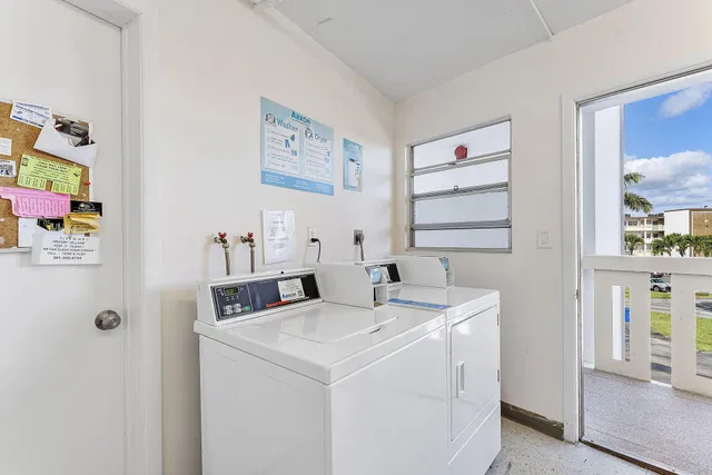 Residence photo 24