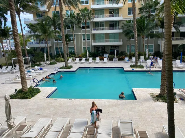 Boynton Beach Club Unit 203 photo 17