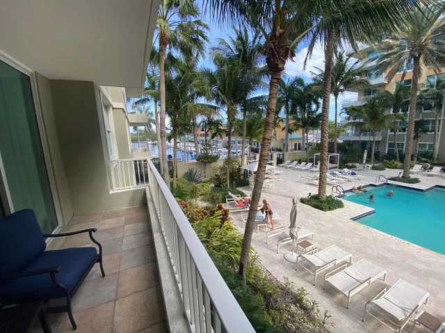 Boynton Beach Club Unit 203 photo 19
