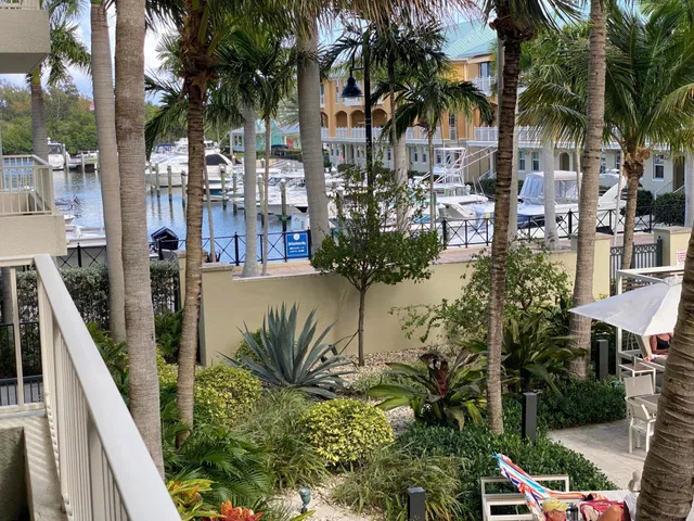 Boynton Beach Club Unit 203 photo 20