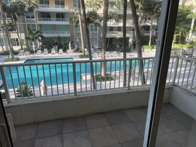 Boynton Beach Club Unit 203 photo 31