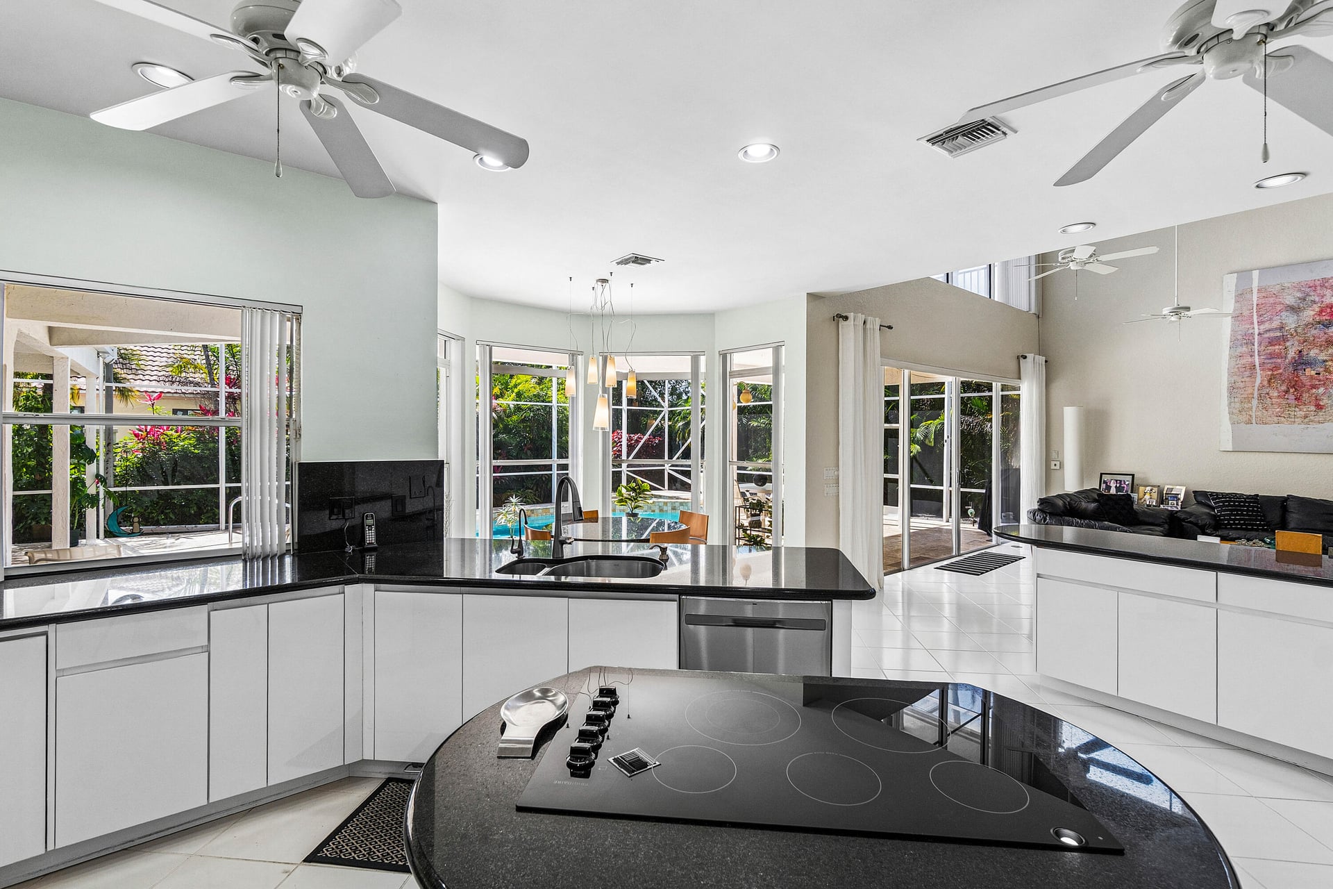 Residence photo 19