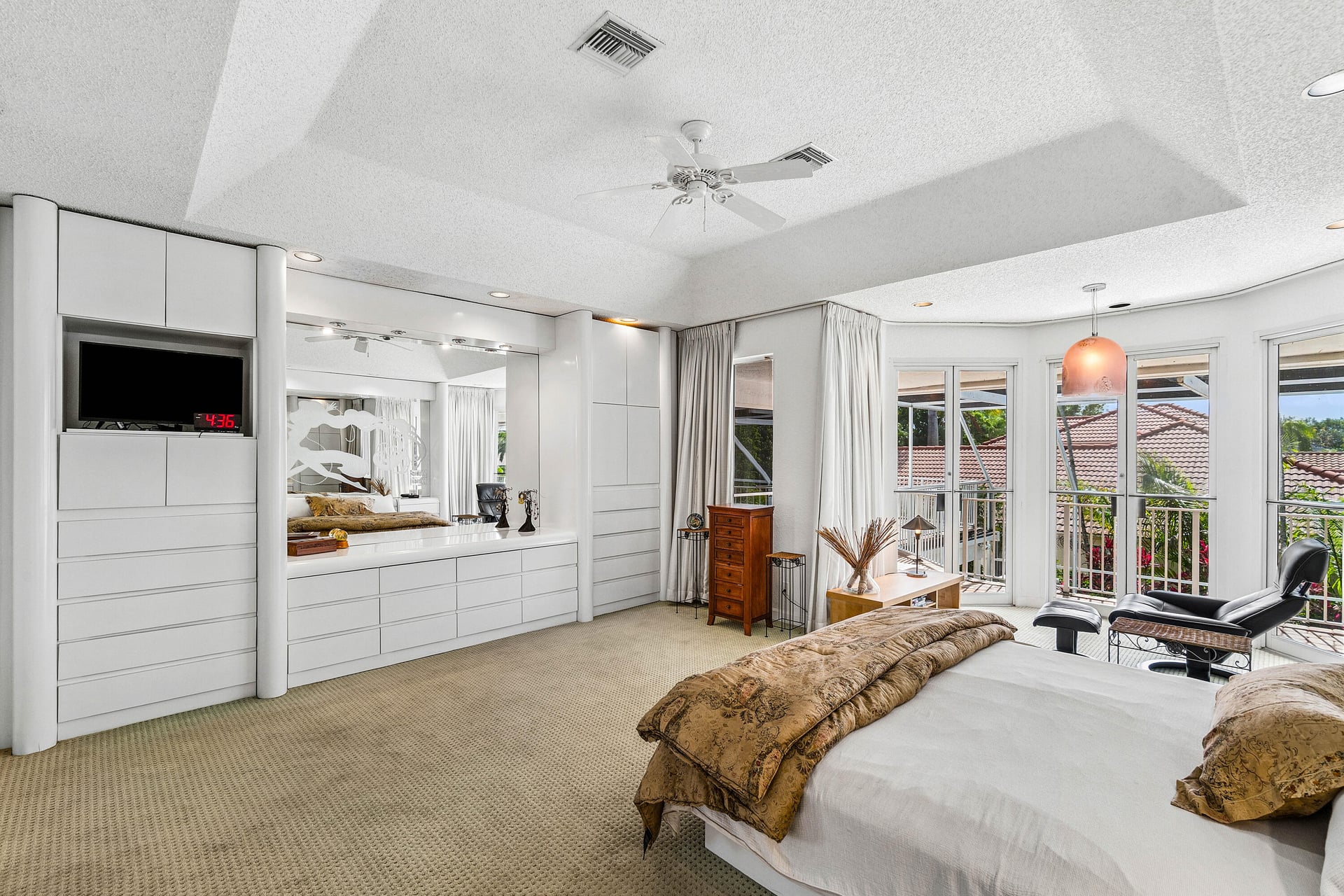 Residence photo 42