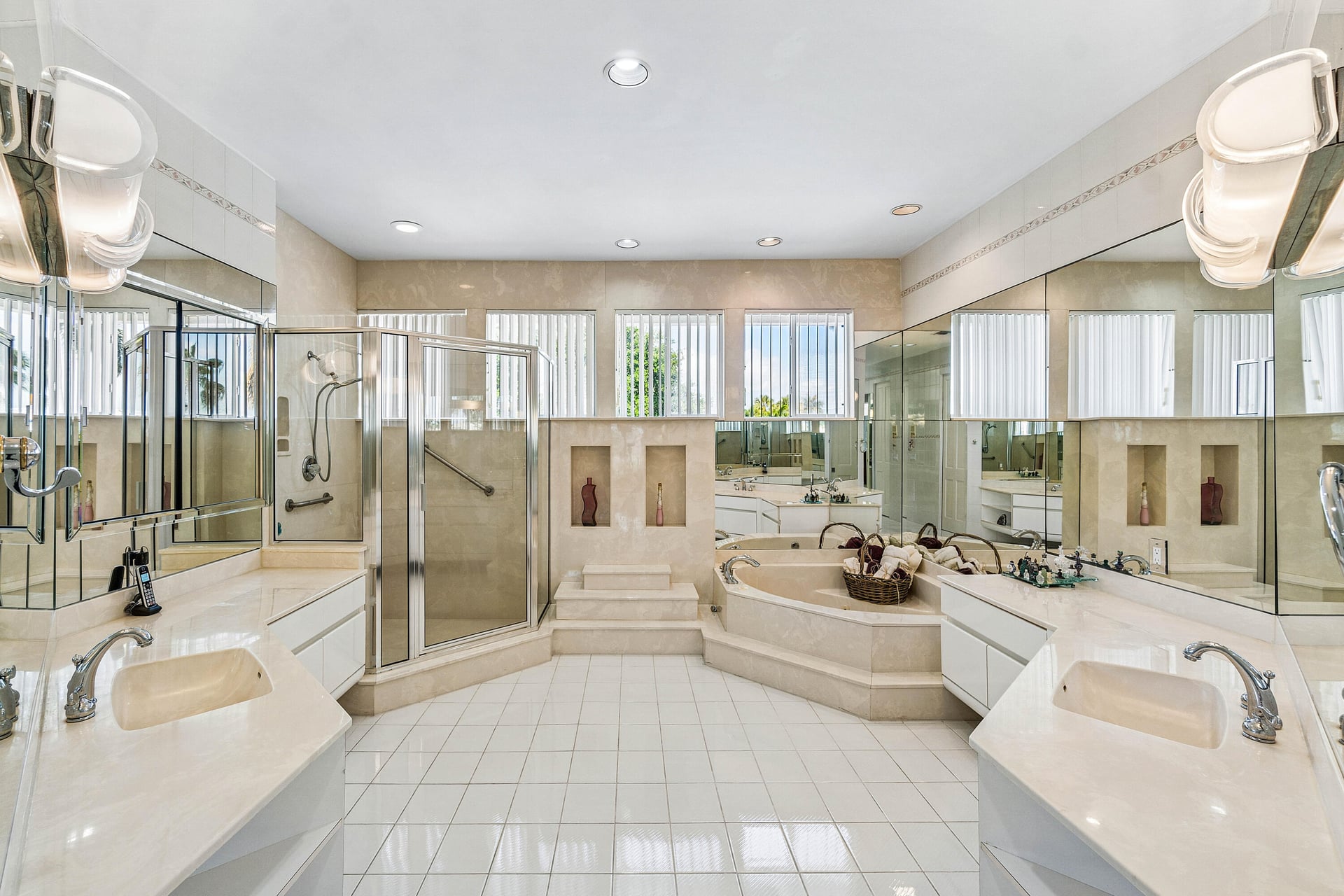 Residence photo 45