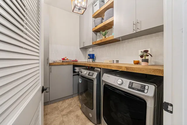 Residence photo 25