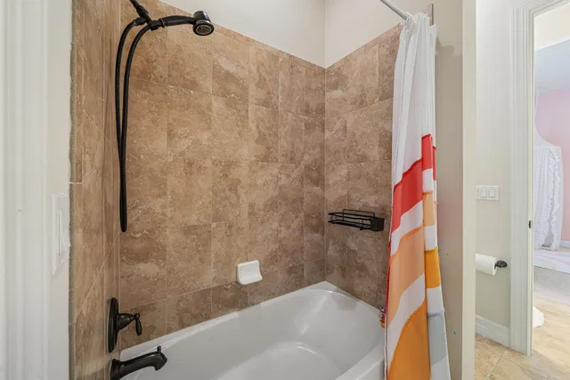 Residence photo 37
