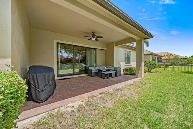Residence photo 41