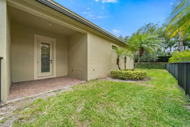 Residence photo 45