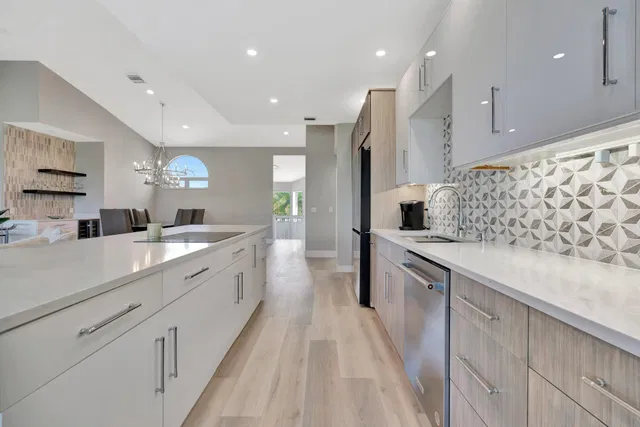 Admirals Cove Residence photo 6