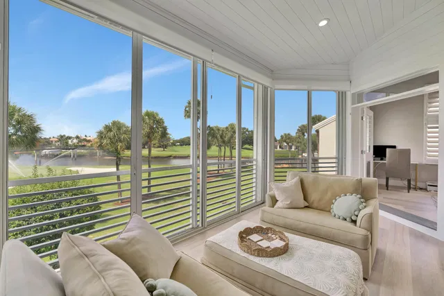 Admirals Cove Residence photo 12