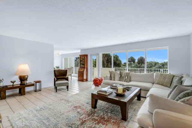 Sea Ranch Club of Boca Unit A206 photo 6