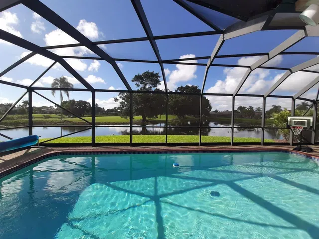 Boca Isles Residence photo 2