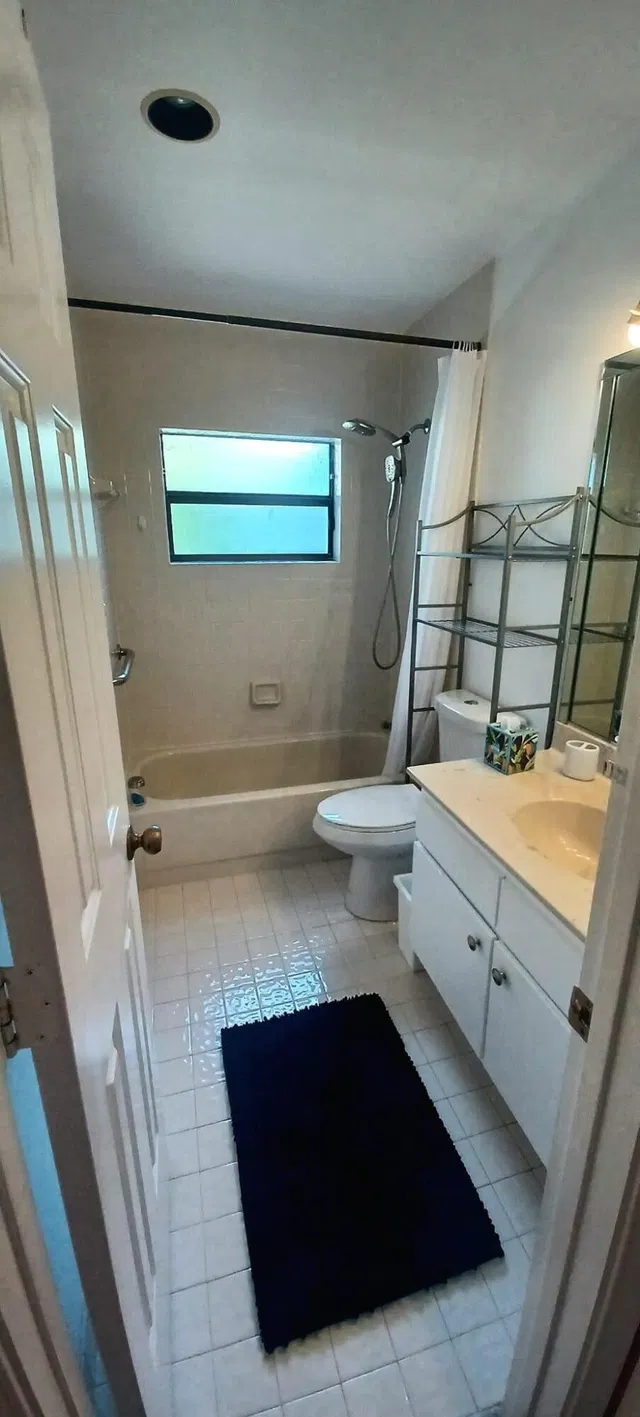 Boca Isles Residence photo 23