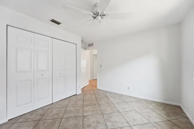 Residence photo 32