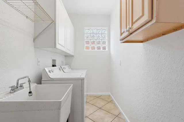 Residence photo 35