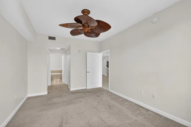 The Whitney Unit 630 photo 25