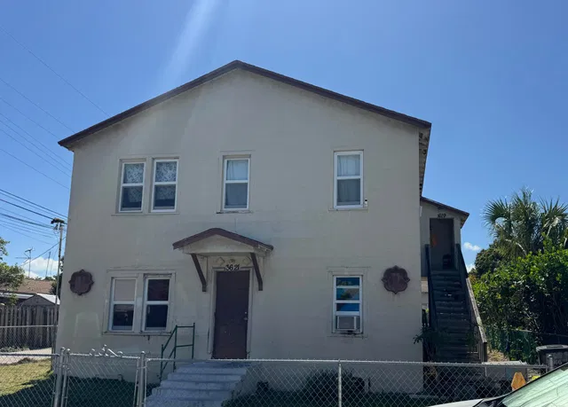 Residence photo 3