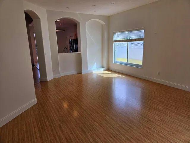  Residence photo 7
