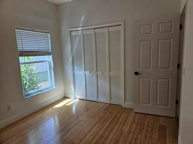  Residence photo 15