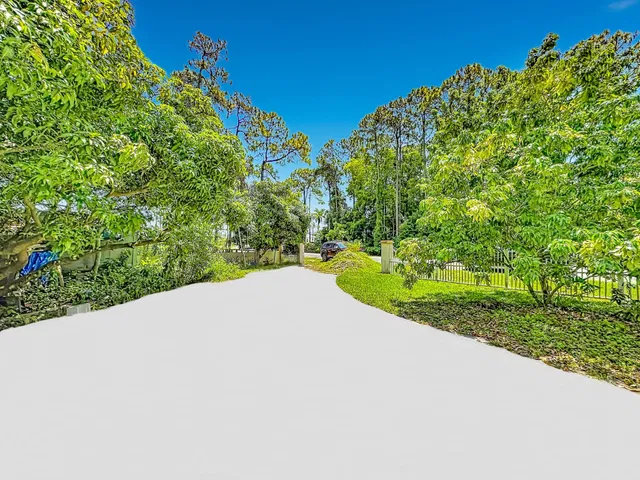 Residence photo 4