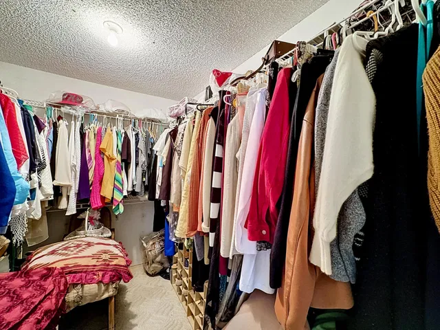 Residence photo 32