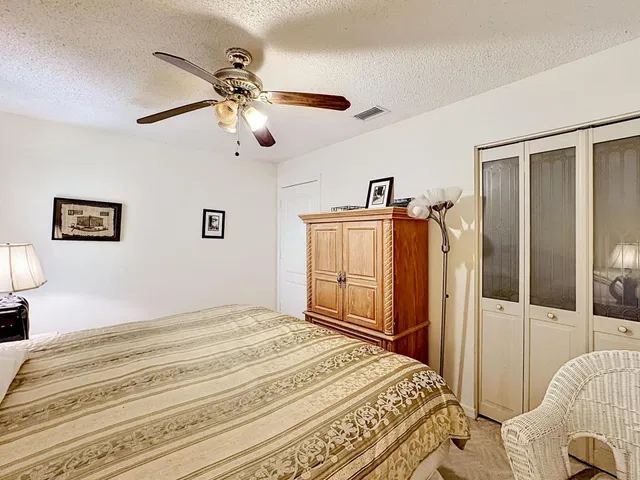 Residence photo 36