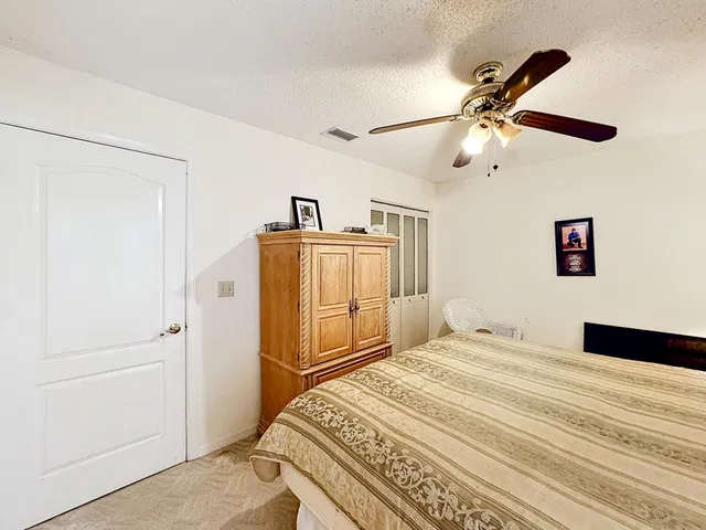 Residence photo 38