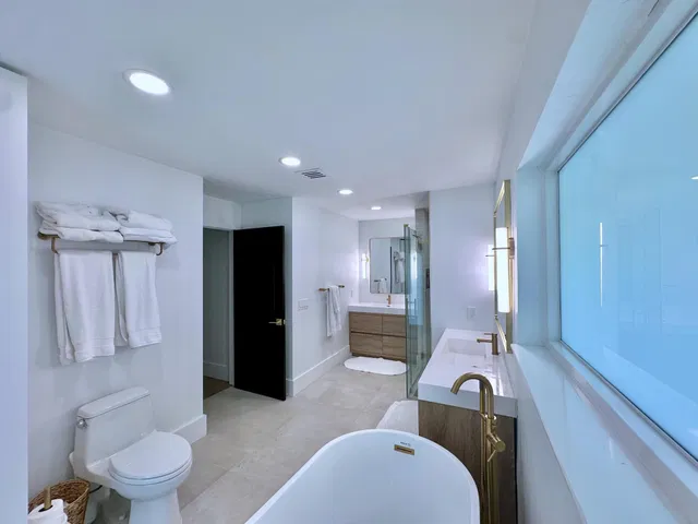 Boca Bath & Tennis Residence photo 31