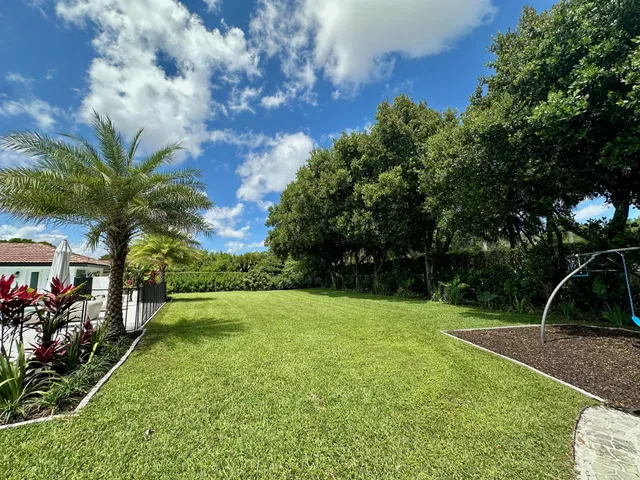 Boca Bath & Tennis Residence photo 53