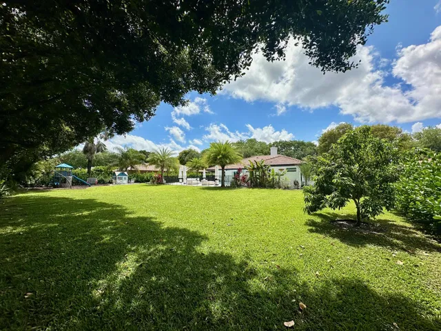 Boca Bath & Tennis Residence photo 56