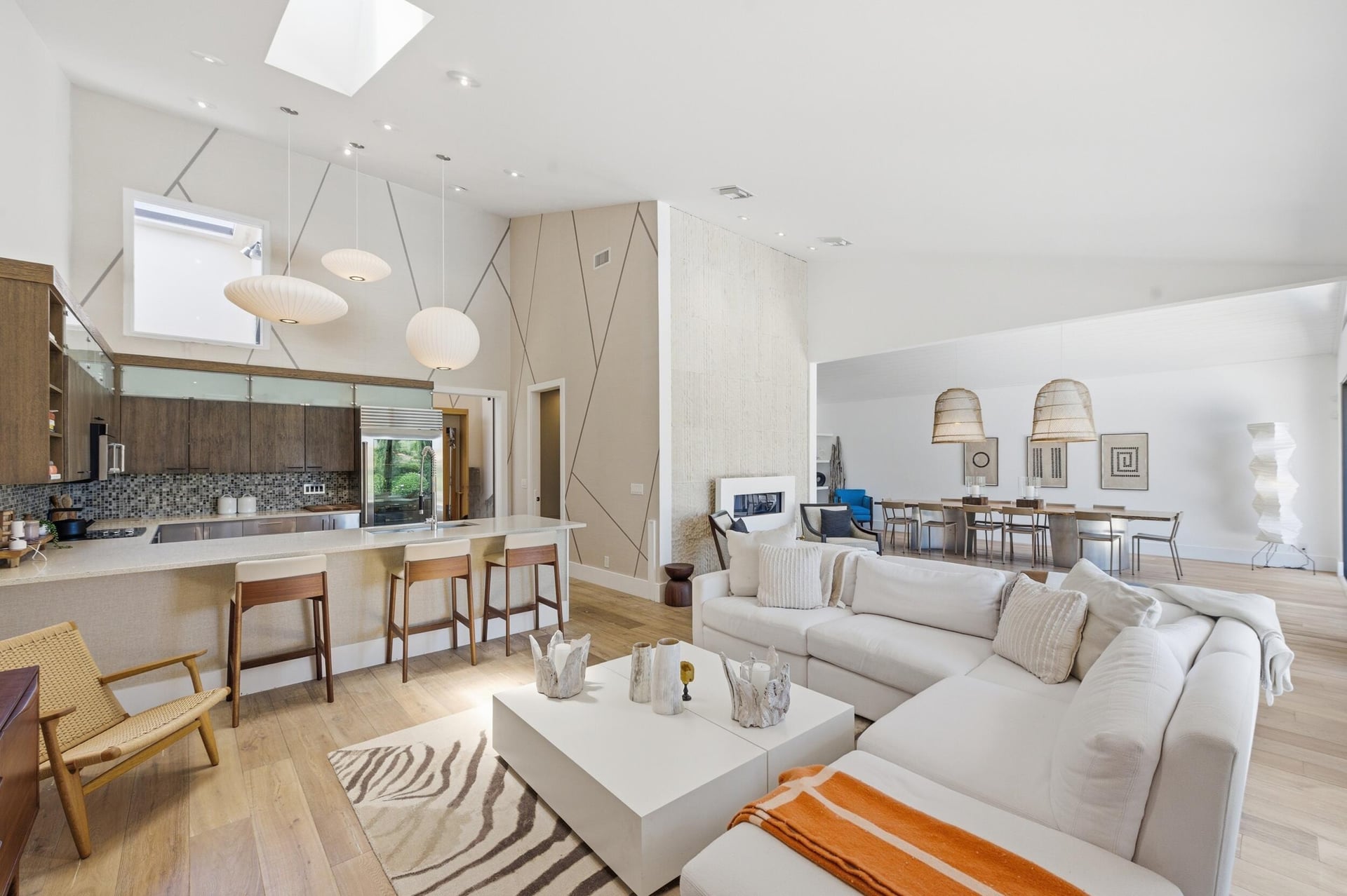 Windsor Way Residence photo 5
