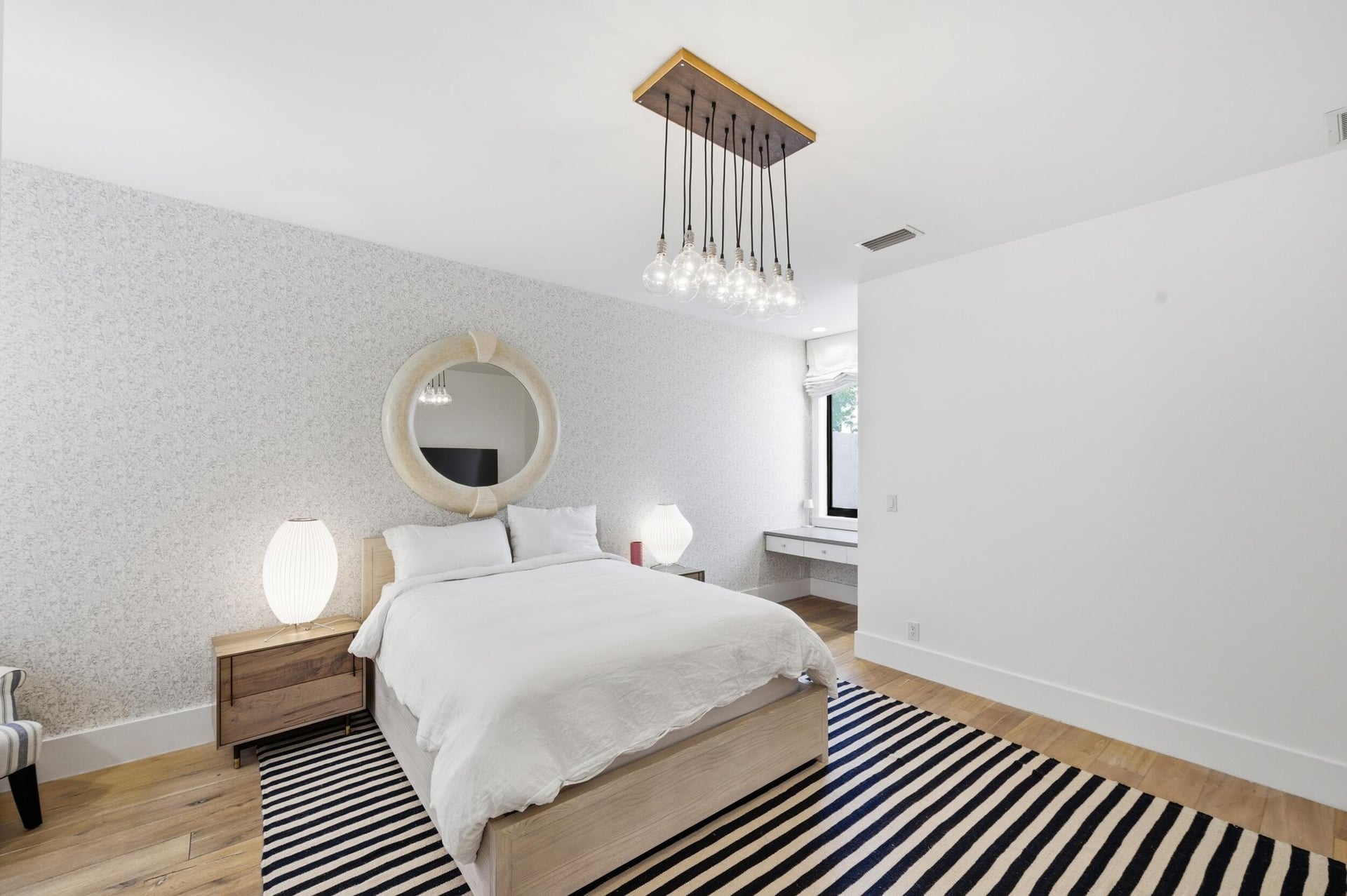 Windsor Way Residence photo 17