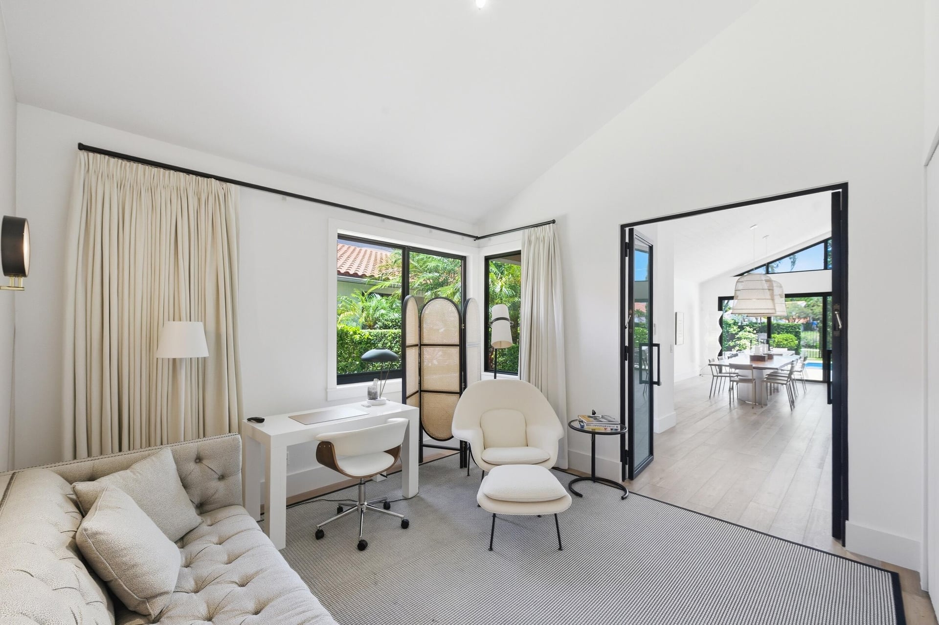 Windsor Way Residence photo 26