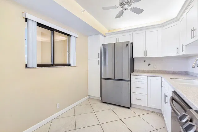  Unit 203 photo 9
