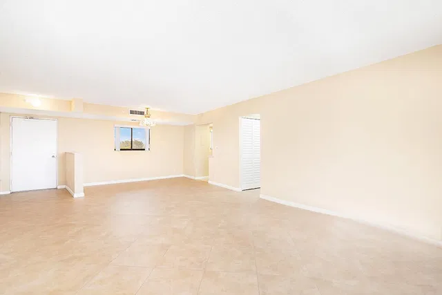  Unit 203 photo 10