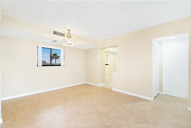  Unit 203 photo 12