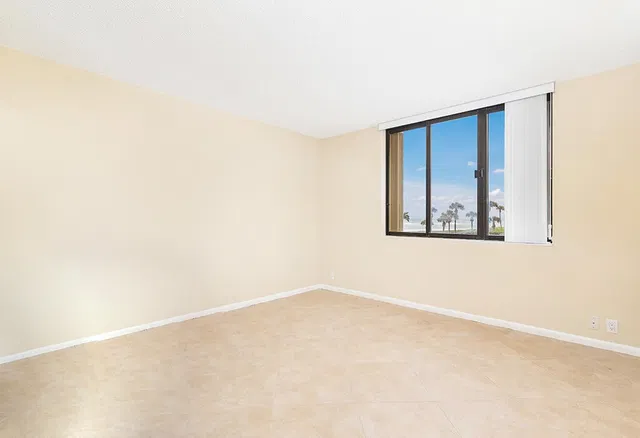  Unit 203 photo 17