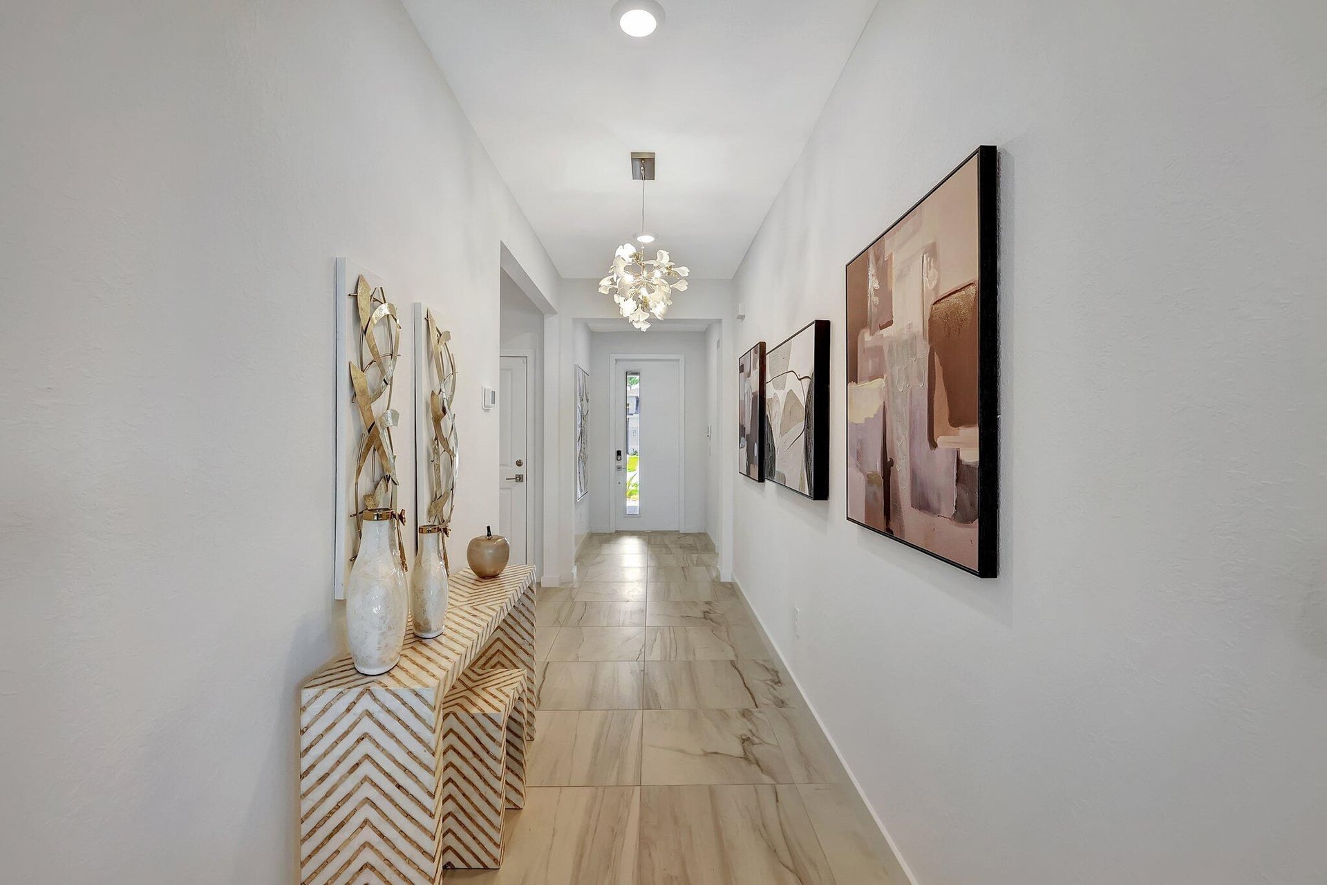 Residence photo 3