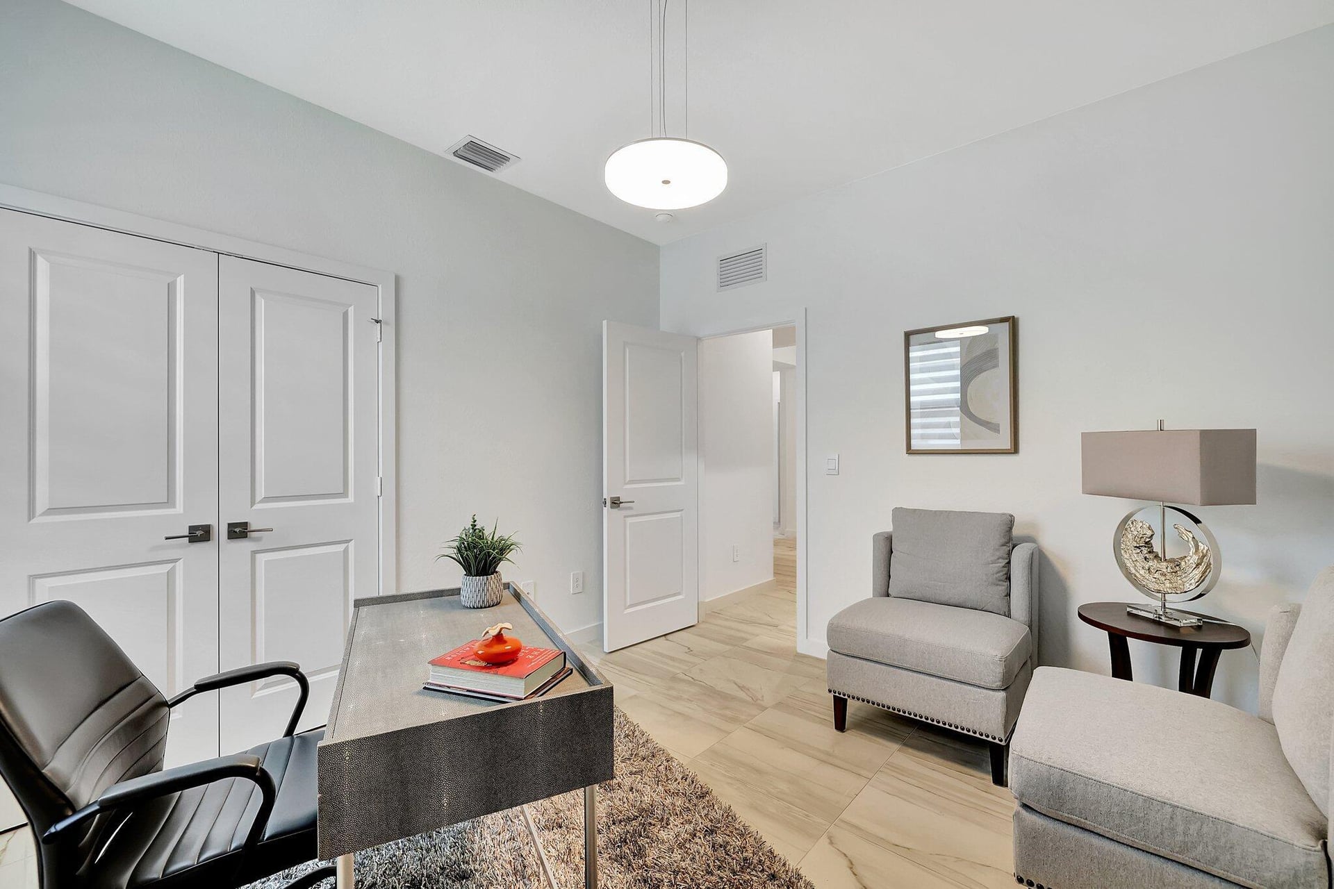 Residence photo 5