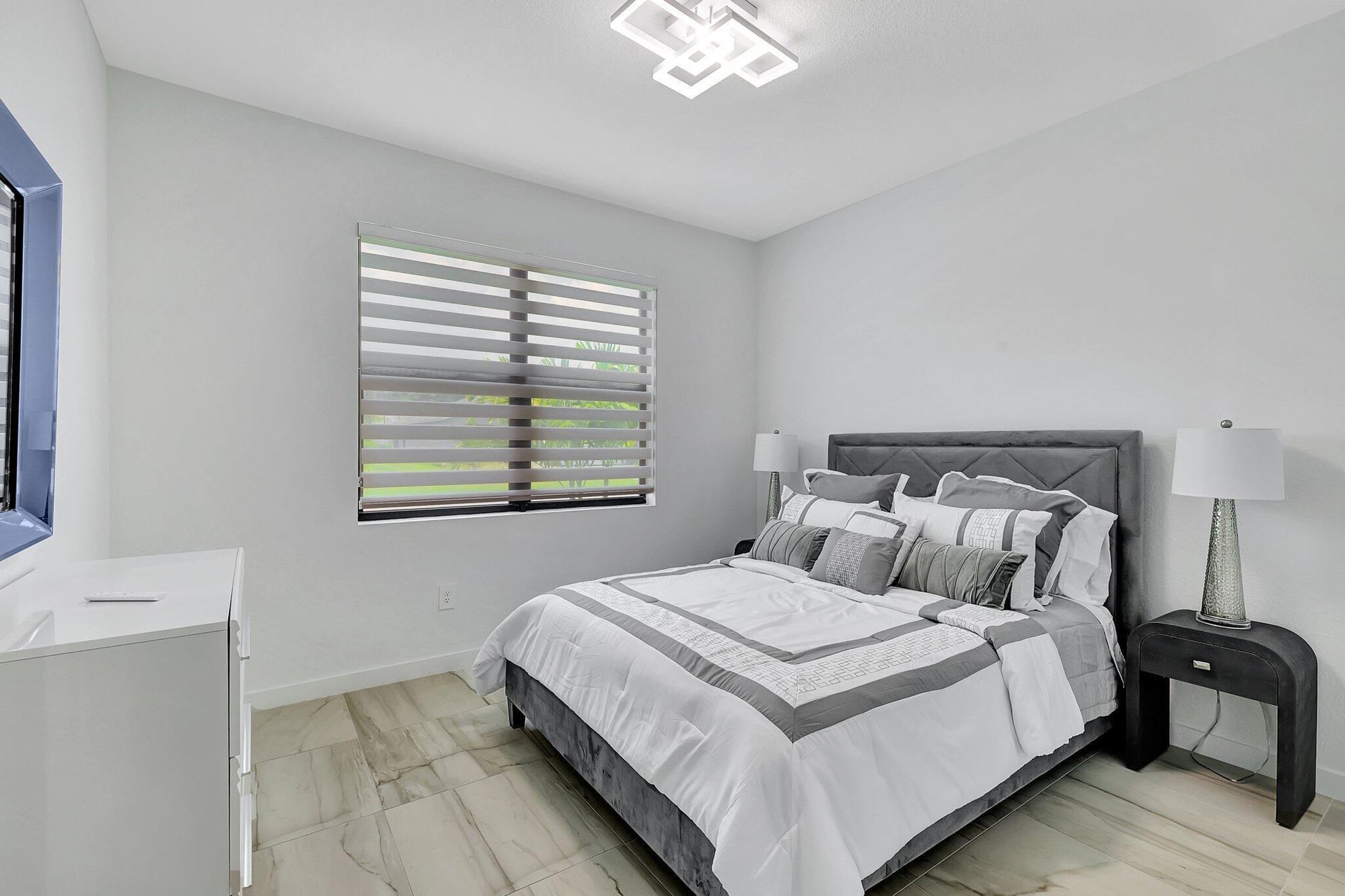 Residence photo 6