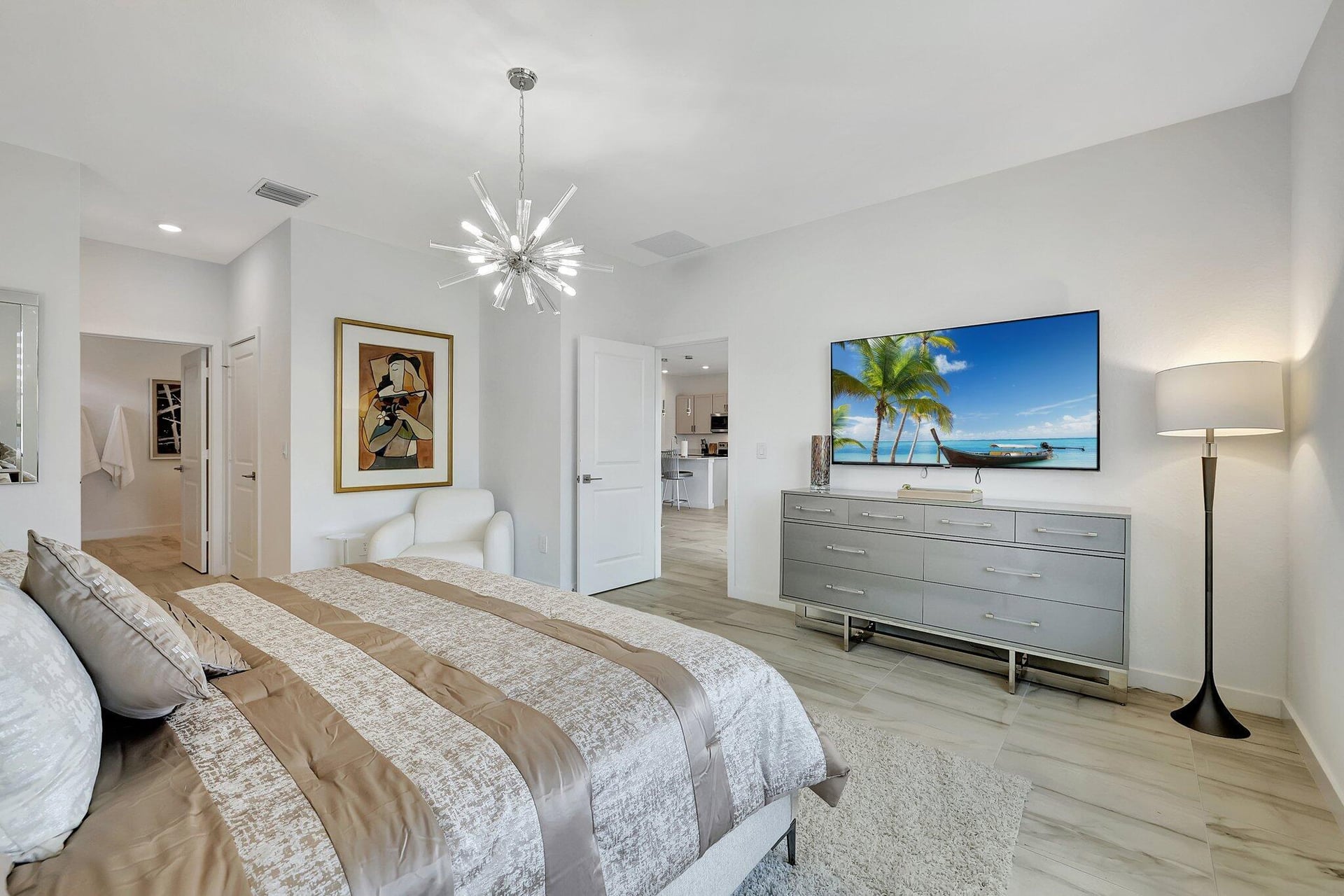 Residence photo 26
