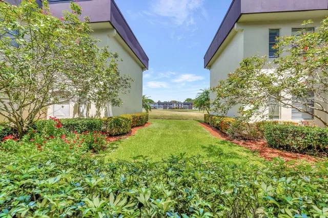 Residence photo 28