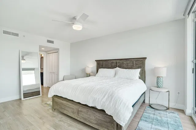 Boynton Beach Club Unit 406 photo 13