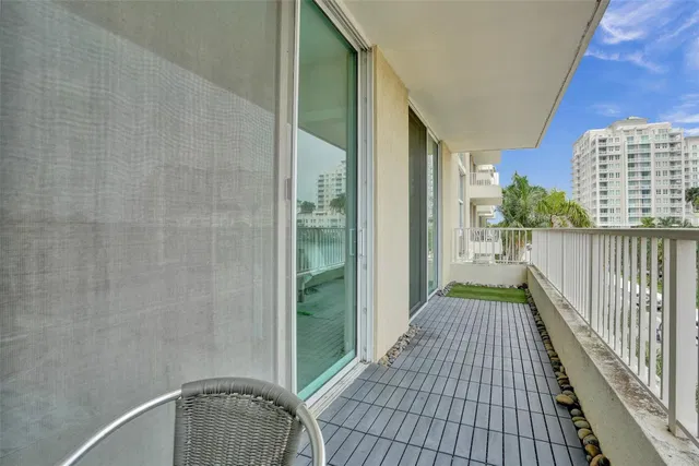 Boynton Beach Club Unit 406 photo 29