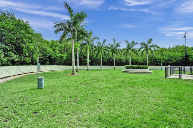 Boynton Beach Club Unit 406 photo 39
