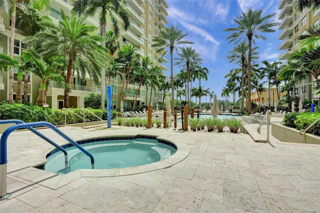 Boynton Beach Club Unit 406 photo 45