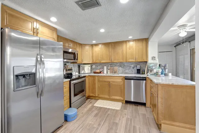 Residence photo 9