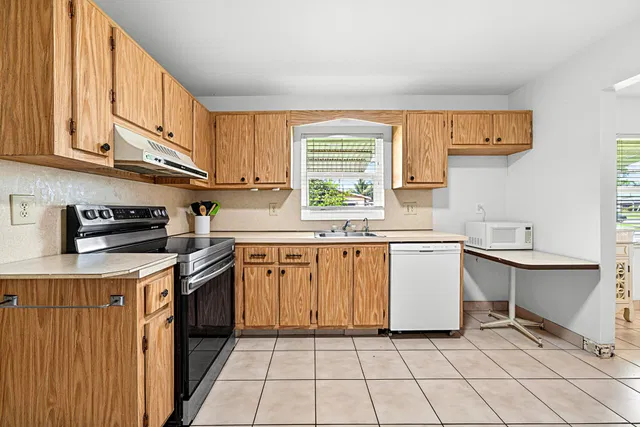 Residence photo 10