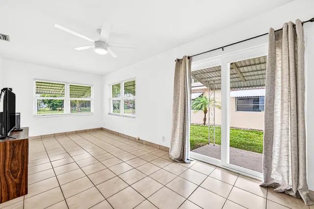 Residence photo 14