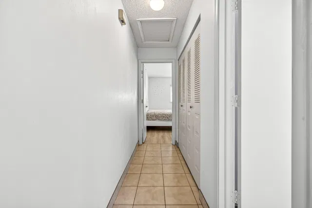 Residence photo 19